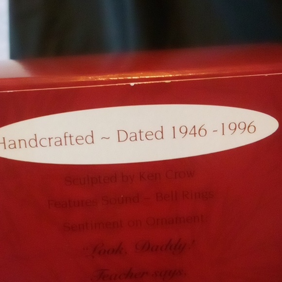 It's  Wonderful life movie  Hallmark 1996 Mint in box - brass ringing bell!! - Picture 8 of 9